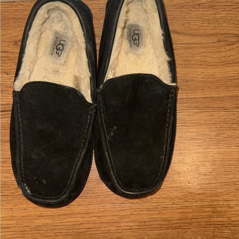 UGG Men's Ascot Slippers
